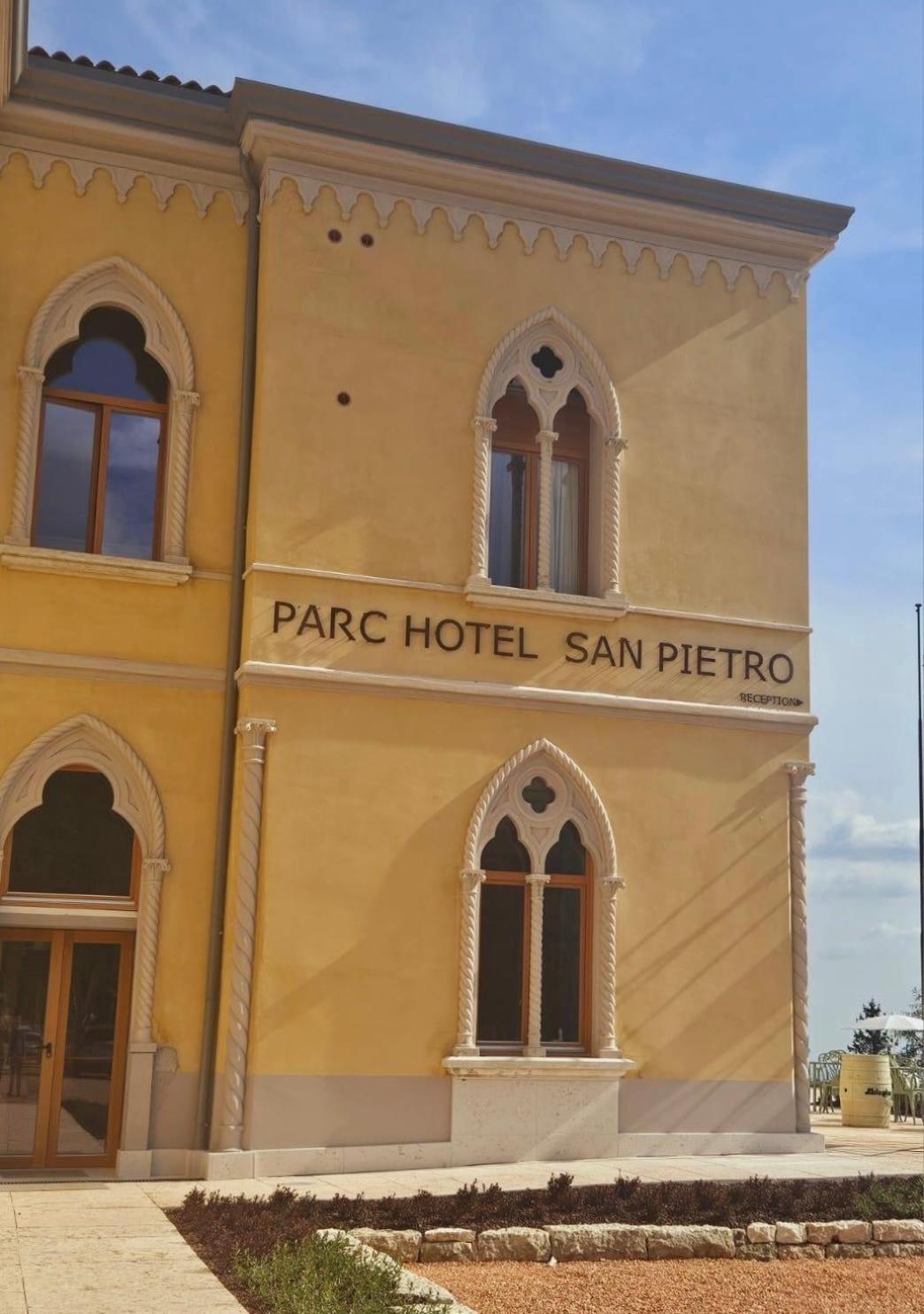 Parc Hotel San Pietro Spiazzi Di Caprino Luaran gambar